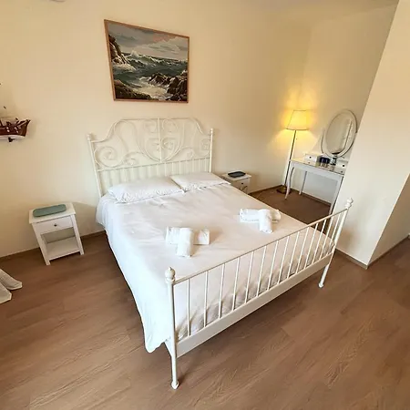 بيت ضيافة Mia 3*